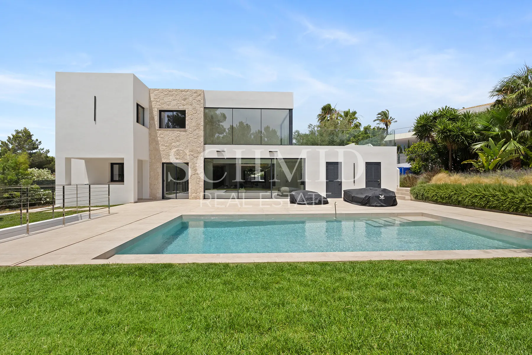 Moderne Neubau Villa in Santa Ponsa mit Pool und Garten