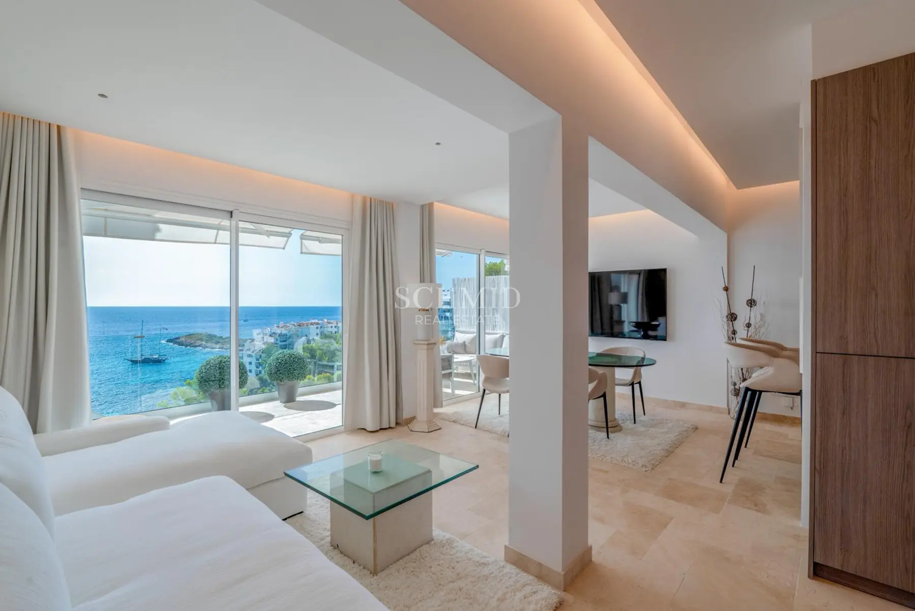 Apartment with sea view in Illetas